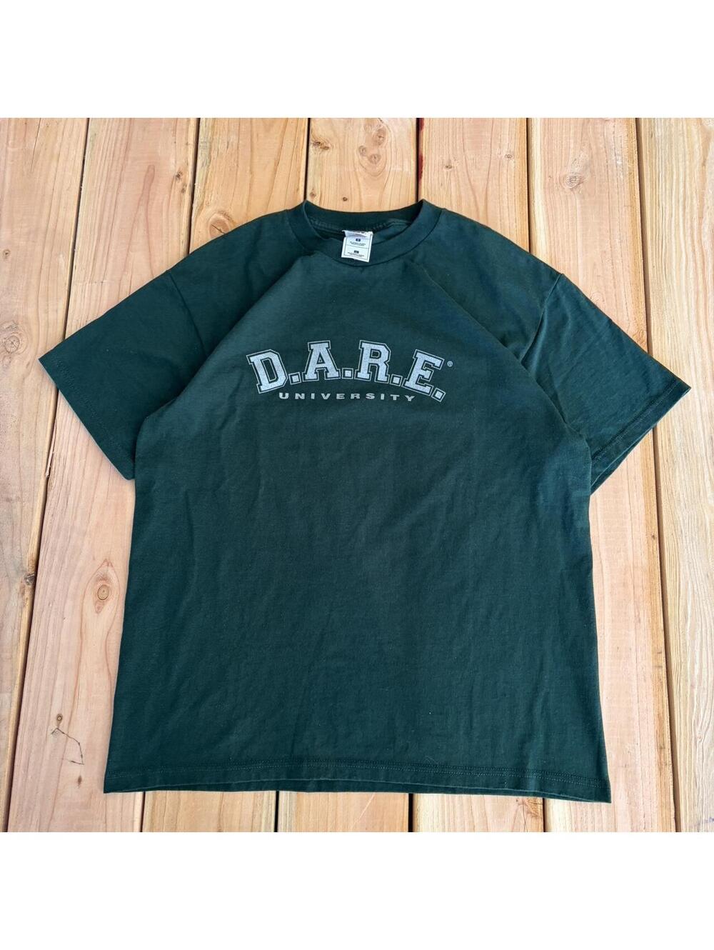 2000s D.A.R.E. University vtg t-shirt Fruit of the Loom